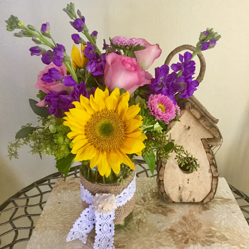 Florist «Artistic First Florist», reviews and photos, 805 20th St, Vero Beach, FL 32960, USA
