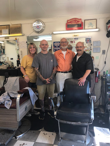 Barber Shop «De Hart Barber Shop», reviews and photos, 3253 Holt Rd, Indianapolis, IN 46221, USA
