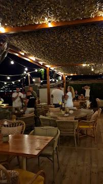 Atmosphère du Restaurant CHACHA LA PLAGE à Antibes - n°14