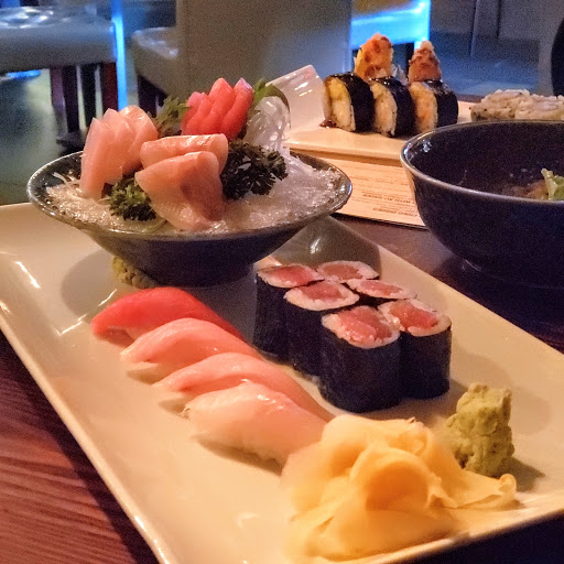 KUMO Sushi Lounge image 5