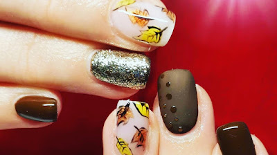 Ongle addict by Leslie ( hair'addict) à Puiseaux
