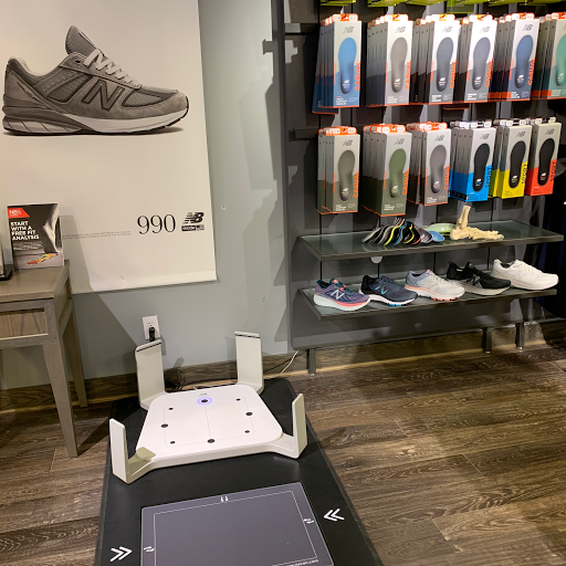 Shoe Store «New Balance Bellevue», reviews and photos, 823 Bellevue Way NE #100, Bellevue, WA 98004, USA