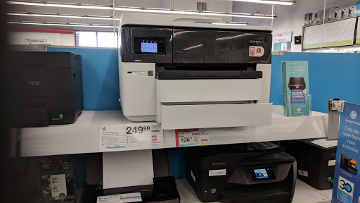 Office Supply Store «Staples», reviews and photos, 16751 Clover Rd, Noblesville, IN 46060, USA