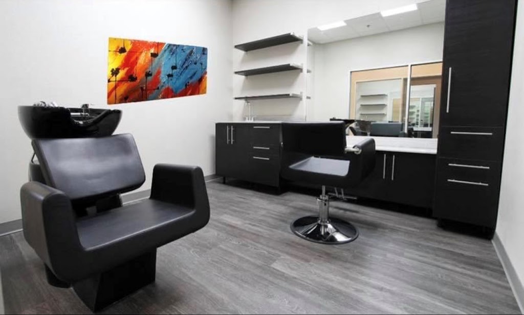 Moxie Salon Suites 70809