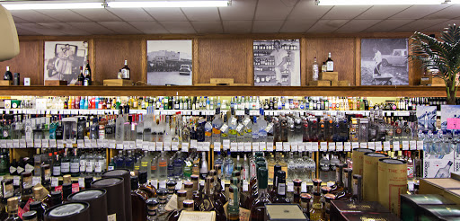 Wine Store «B-21 Fine Wine & Spirits», reviews and photos, 43380 US Hwy 19 N, Tarpon Springs, FL 34689, USA
