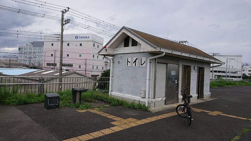 相模川サイクリングコースのトイレ