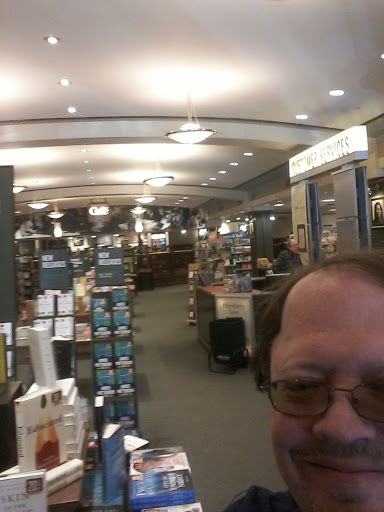 Book Store «Barnes & Noble», reviews and photos, 1201 42nd St S, Fargo, ND 58103, USA