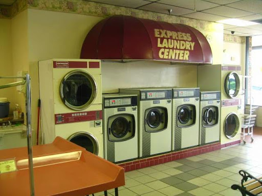 Laundromat «Laundry Room of Brandon Inc», reviews and photos, 725 W Lumsden Rd, Brandon, FL 33511, USA