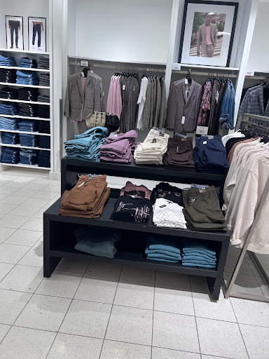 Clothing Store «Express», reviews and photos, 250 Lehigh Valley Mall, Whitehall, PA 18052, USA