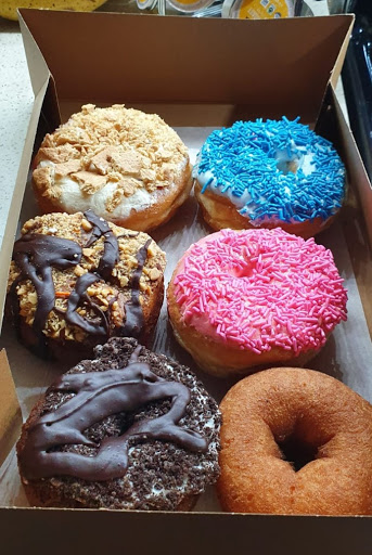 Donut Shop «Donut Day», reviews and photos, 18955 SW Tualatin Valley Hwy, Beaverton, OR 97006, USA