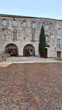 Mairie du Castellet du Restaurant français La Farigoule à Le Castellet - n°1