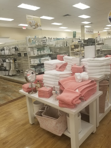 Department Store «Marshalls and HomeGoods», reviews and photos, 265 S Broadway, Salem, NH 03079, USA