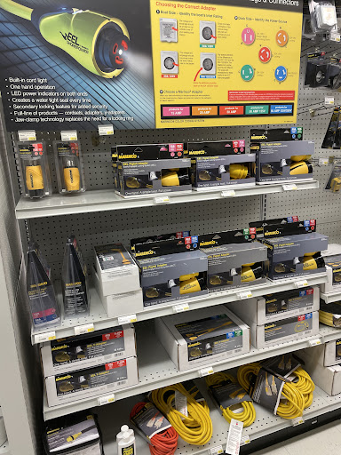 Marine Supply Store «West Marine», reviews and photos, 4141 S 76th St, Greenfield, WI 53220, USA