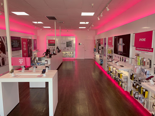 Cell Phone Store «T-Mobile», reviews and photos, 11 Court House South Dennis Rd, Cape May Court House, NJ 08210, USA