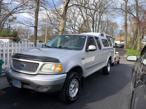 Car Wash «Hampton Auto Wash», reviews and photos, 296 W Montauk Hwy, Hampton Bays, NY 11946, USA