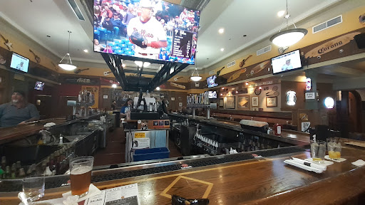 American Restaurant «Landmark Americana-Glassboro», reviews and photos, 1 Mullica Hill Rd, Glassboro, NJ 08028, USA