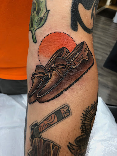 Tattoo Shop «American Ultra Tattoo», reviews and photos, 11083 Prospect Rd, Strongsville, OH 44149, USA