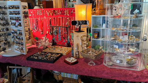 Used Furniture Store «The Attic Furniture and Home Goods», reviews and photos, 2015 Fairfax St, Eau Claire, WI 54701, USA