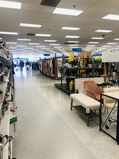 Clothing Store «Ross Dress for Less», reviews and photos, 1217 W State Hwy 114, Grapevine, TX 76051, USA