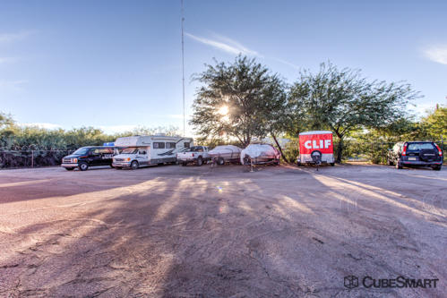 Self-Storage Facility «CubeSmart Self Storage», reviews and photos, 3899 N Oracle Rd, Tucson, AZ 85705, USA