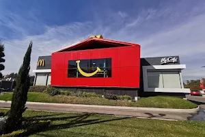 McDonald's La Floresta image
