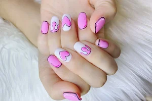 Rosy Nails 2 image