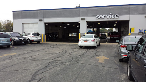 Used Car Dealer «CarMax», reviews and photos, 101 N Wolf Rd, Hillside, IL 60162, USA