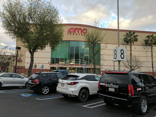 Shopping Mall «Westfield Topanga», reviews and photos, 6600 Topanga Canyon Blvd, Canoga Park, CA 91303, USA