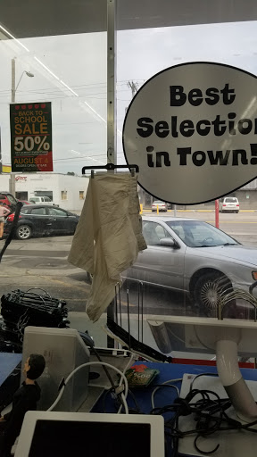 Thrift Store «Red Racks Thrift Store», reviews and photos, 8026 Wornall Rd, Kansas City, MO 64114, USA