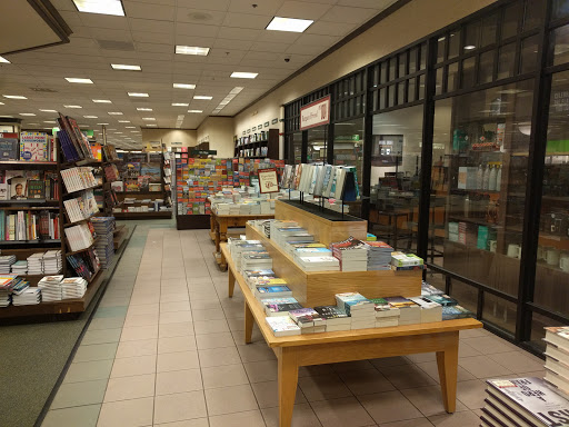 Barnes & Noble image