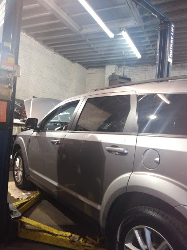 Auto Repair Shop «George & Sons Auto Repair», reviews and photos, 428 Dewitt Ave, Brooklyn, NY 11207, USA