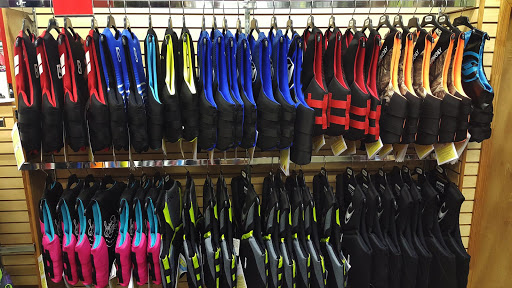 Sporting Goods Store «Peter Glenn Ski & Sports», reviews and photos, 5403 International Dr, Orlando, FL 32819, USA