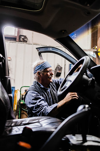 Auto Repair Shop «Garvin & Lidster Auto Service», reviews and photos, 2331 S 7th St, Terre Haute, IN 47802, USA