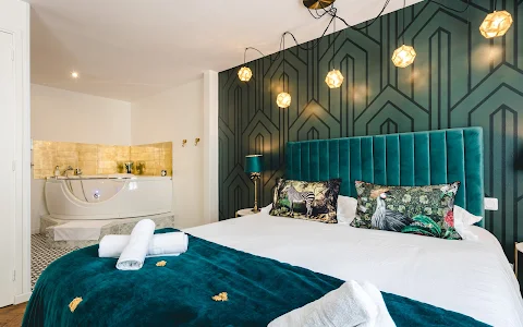 Les Précieuses Suites & SPA - Jacuzzi Privatif- Apparts Hotel Deluxe Avignon image