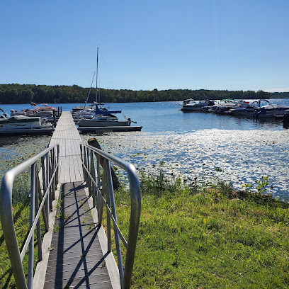 Cross Lake Inn & Marina