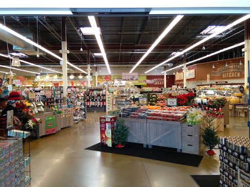 Grocery Store «Fresh Thyme Farmers Market - Omaha», reviews and photos, 14949 Evans Plaza, Omaha, NE 68116, USA