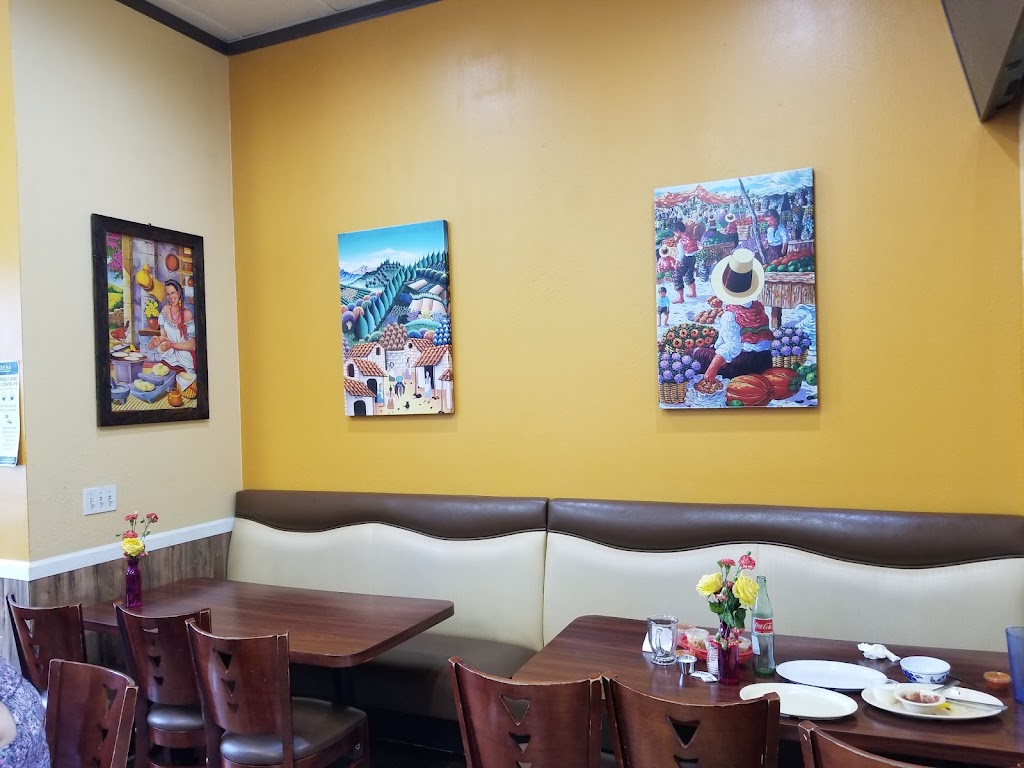 Mely's Pupuseria & Restaurant 91104