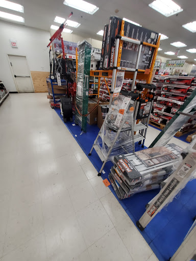 Hardware Store «Harbor Freight Tools», reviews and photos, 7600 la Crosse Ave, Burbank, IL 60459, USA