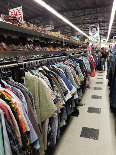 Thrift Store «Veterans Thrift Store», reviews and photos, 1190 Garey Ave, Pomona, CA 91766, USA