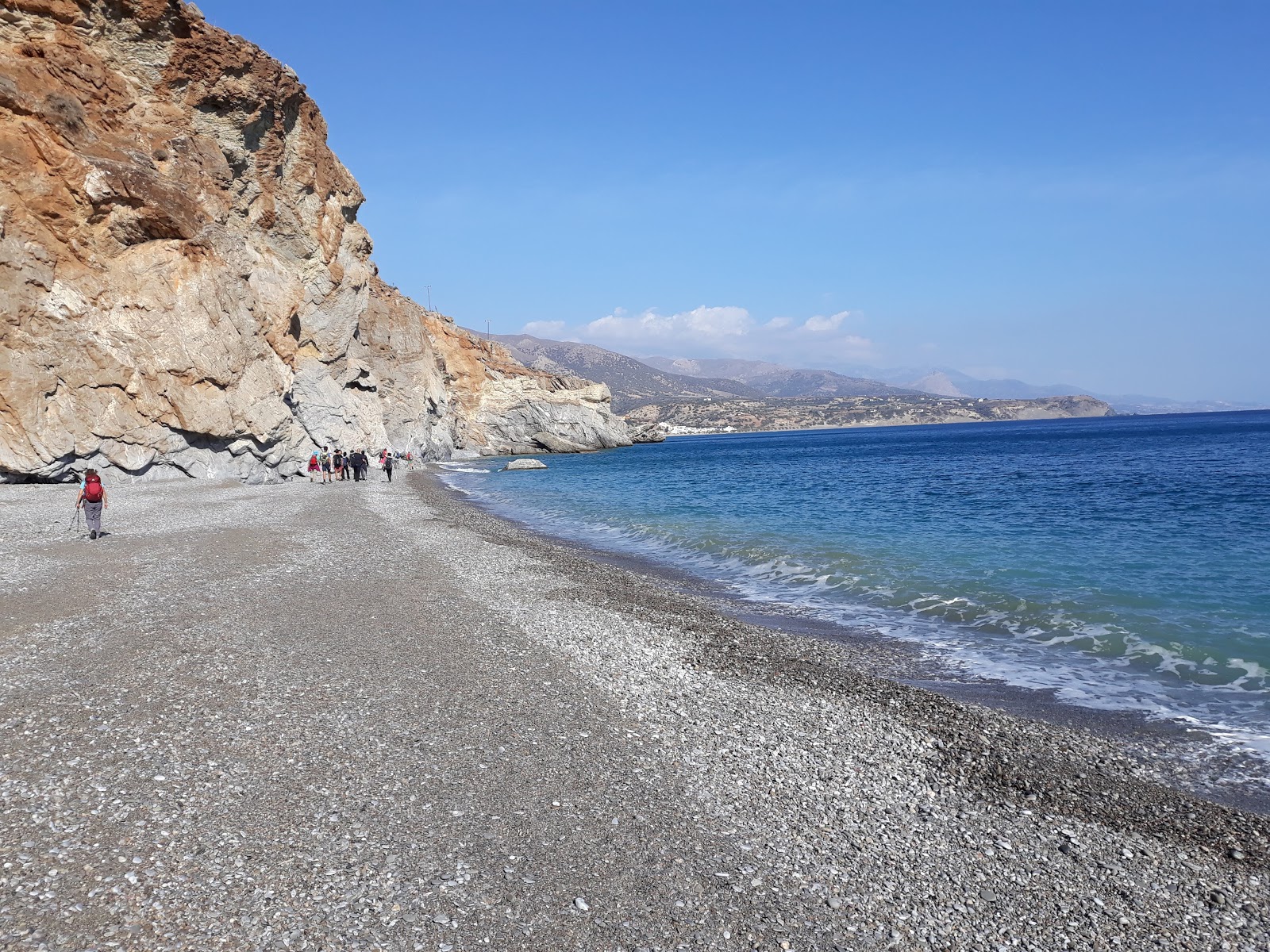 Foto av Maridaki beach med turkos rent vatten yta