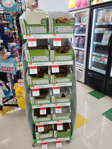 Pet Supply Store «Pet Supplies Plus», reviews and photos, 6845 Highland Rd, White Lake, MI 48383, USA