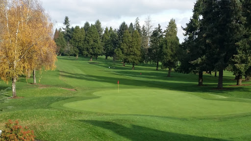 Golf Course «Albany Golf & Event Center / Spring Hill Golf Club», reviews and photos, 155 NW Country Club Ln, Albany, OR 97321, USA