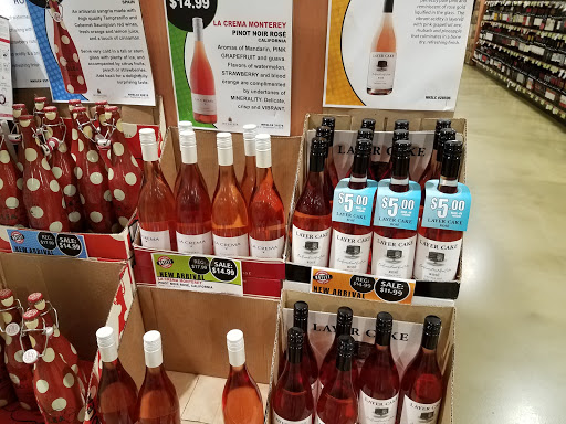 State Liquor Store «NH Liquor & Wine Outlet», reviews and photos, 294 Daniel Webster Hwy, Nashua, NH 03060, USA