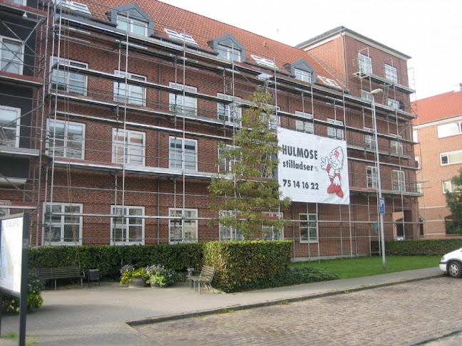Hulmose Stilladser A/S - Murerstillads, Industristillads, Facadestillads & Rullestillads - Esbjerg