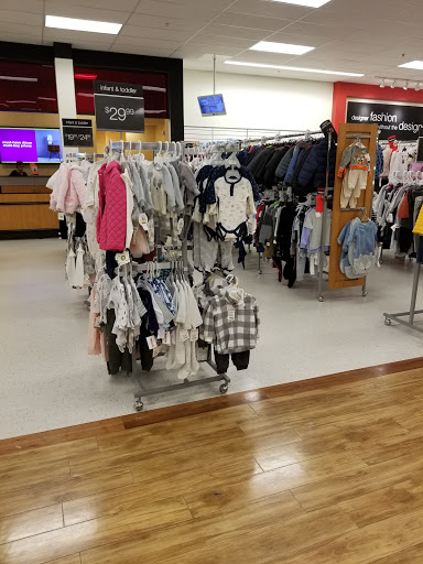 Department Store «T.J. Maxx & HomeGoods», reviews and photos, 715 E Dundee Rd, Palatine, IL 60074, USA