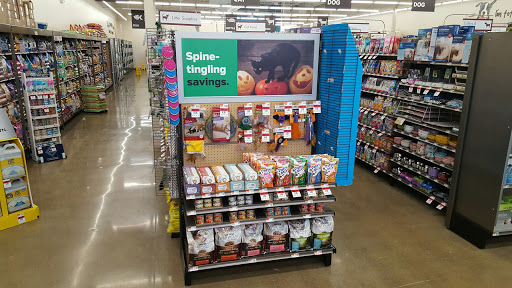 Pet Supply Store «Pet Supplies Plus», reviews and photos, 375 Paterson Ave #105, Wallington, NJ 07057, USA