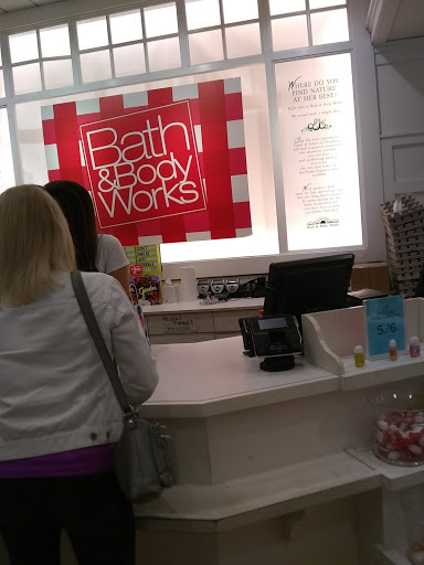 Beauty Supply Store «Bath & Body Works», reviews and photos, 17265 Silver Pkwy, Fenton, MI 48430, USA