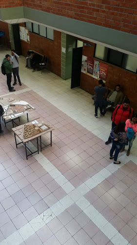 Opiniones de Facultad de Ingenieria Electrica UCACUE en Cuenca - Escuela