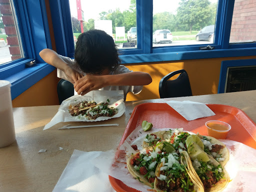 Mexican Grocery Store «Mi Ama Grocery», reviews and photos, 813 E 66th St, Richfield, MN 55423, USA