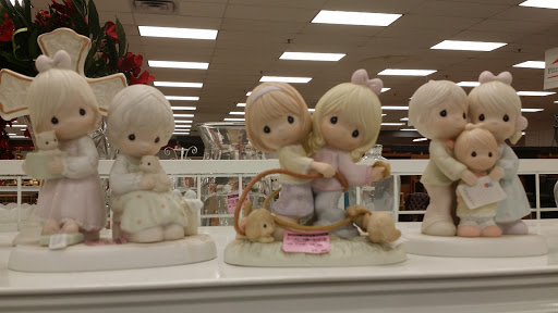 Thrift Store «Impact Thrift Stores - Feasterville», reviews and photos, 91 E Street Rd, Feasterville-Trevose, PA 19053, USA